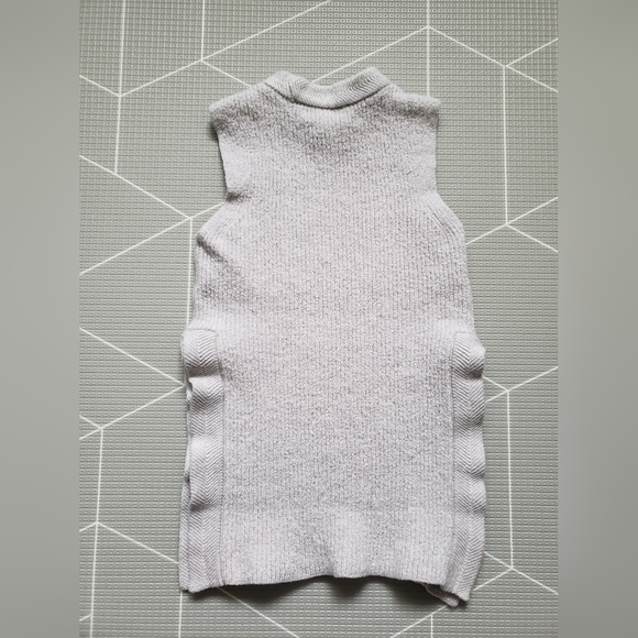 Wilfred Aritzia Palmier Sleeveless Sweater Size XS Light Grey - Picture 6 of 6